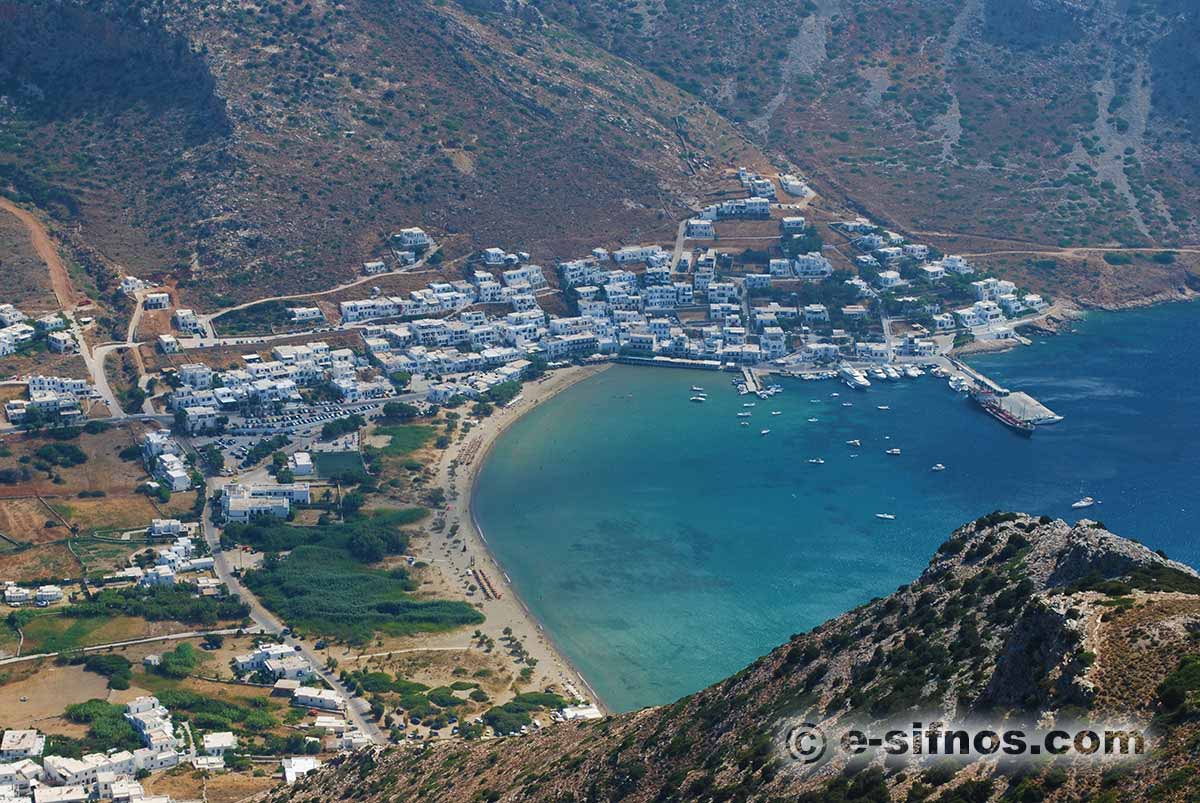 Der Hafen von Kamares auf Sifnos